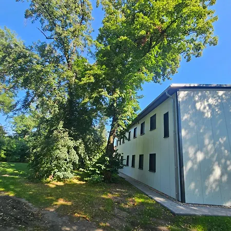 Rene Adam Monteurswohnung Apartman *